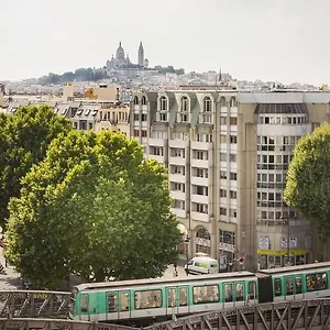 Libertel Canal Saint Martin Otel
