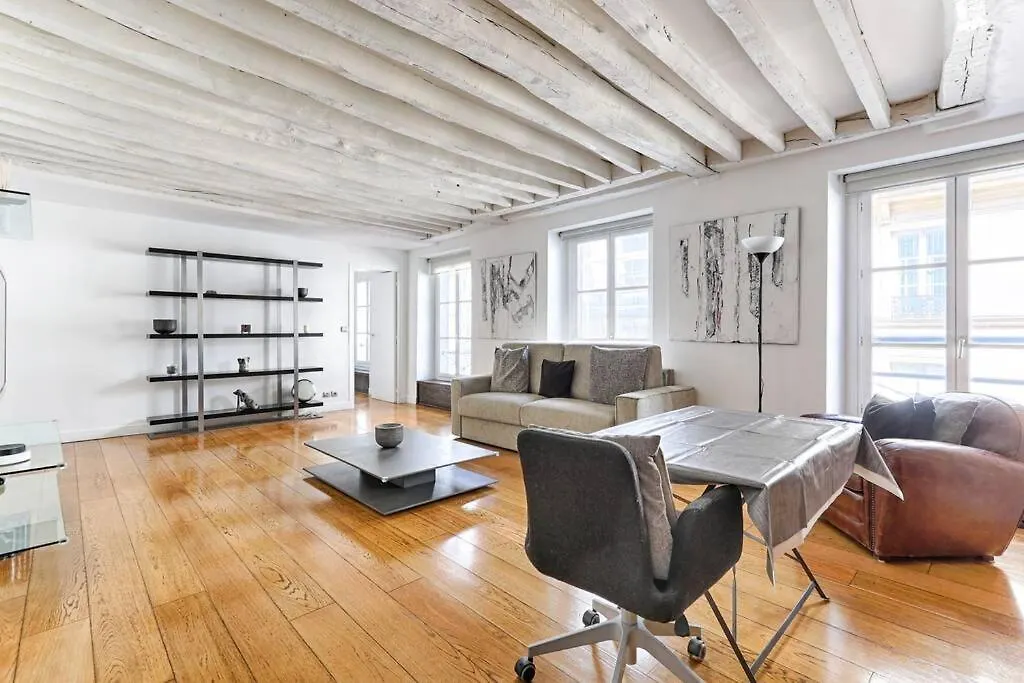 Marais Historical Center Charming Apartment 1Br Paris